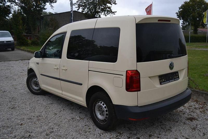 Gebraucht VW Caddy Trendline 102 PS (75 kW) 2018 Beige Van / Kleinbus