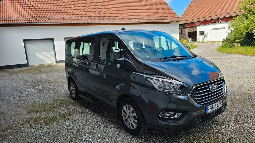 Gebraucht Ford Tourneo Trend 105 PS (77 kW) 2023 Grau Van / Kleinbus