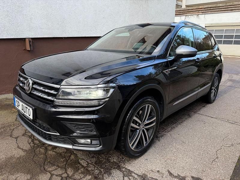 Schwarz Gebraucht 2018 VW Tiguan Allspace Highline SUV | 21.990 € (Guter Preis) - Bild 1/4