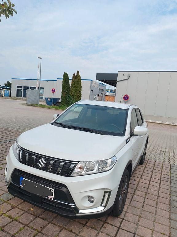 Weiß Gebraucht 2019 Suzuki Vitara Comfort SUV | 11.000 € (Guter Preis) - Bild 1/4