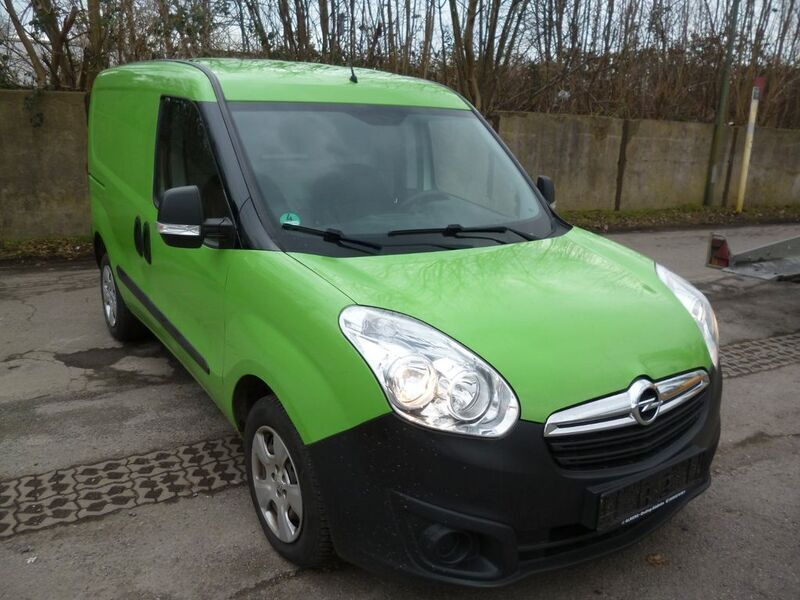 Weiß Gebraucht 2018 Opel Combo Van / Kleinbus | 4.950 € - Bild 1/4