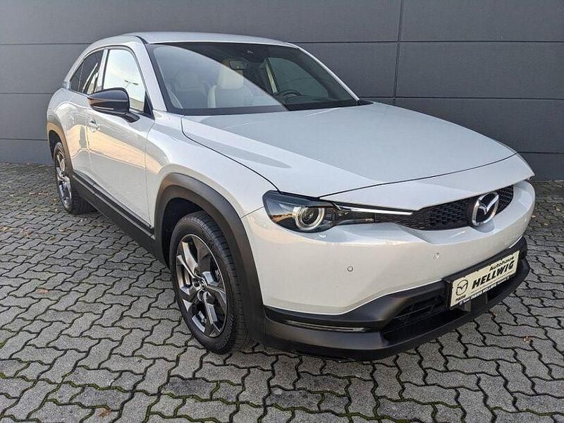 Gebraucht Mazda MX30 Ad'Vantage 106 kW (145 PS) 2022 Ceramic white metallic SUV