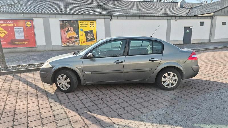 Gebraucht Renault Mégane II 113 PS (83 kW) 2003 Grau Limousine
