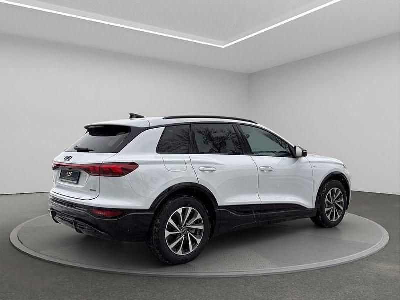 Gebraucht Audi Q6 e-tron Sport 284 kW (387 PS) 2026 Weiß SUV
