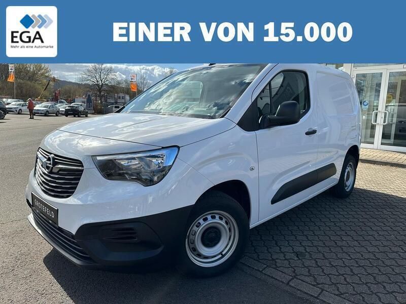 Gebraucht Opel Combo Basis 102 PS (75 kW) 2024 Weiß Van / Kleinbus