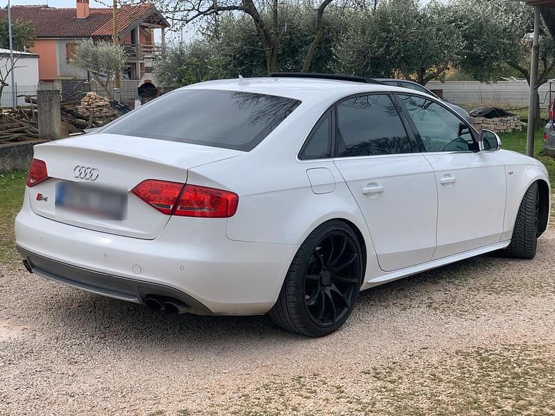 Gebraucht Audi S4 333 PS (244 kW) 2009 Weiß Limousine