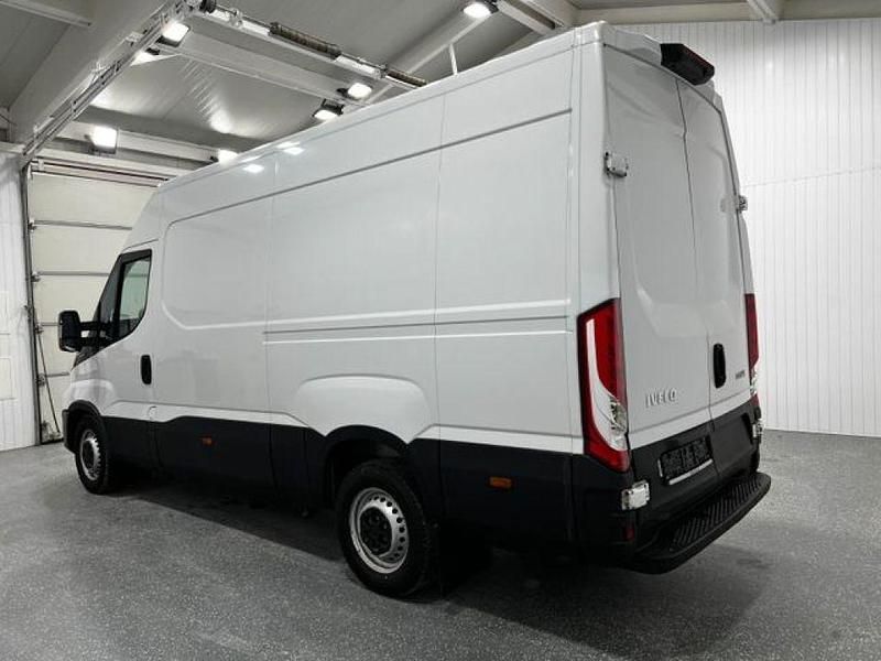 Gebraucht Iveco Daily 156 PS (114 kW) 2024 Bianco ic 194 (weiss) Van