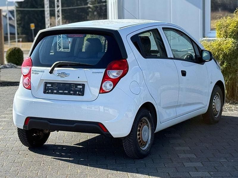 Gebraucht Chevrolet Spark 68 PS (50 kW) 2014 Weiß Kleinwagen