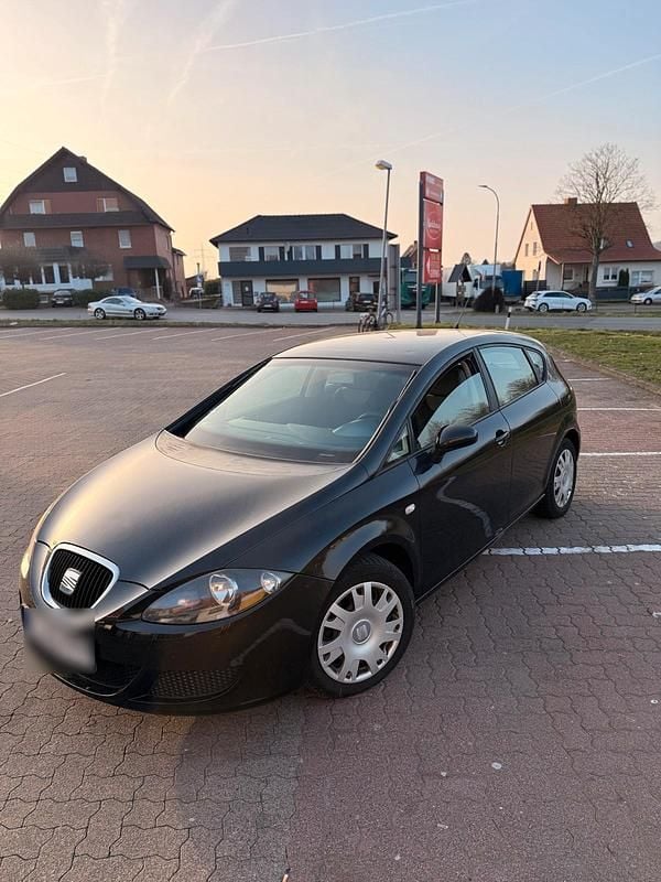 Gebraucht Seat Leon 105 PS (77 kW) 2008 Schwarz Kleinwagen