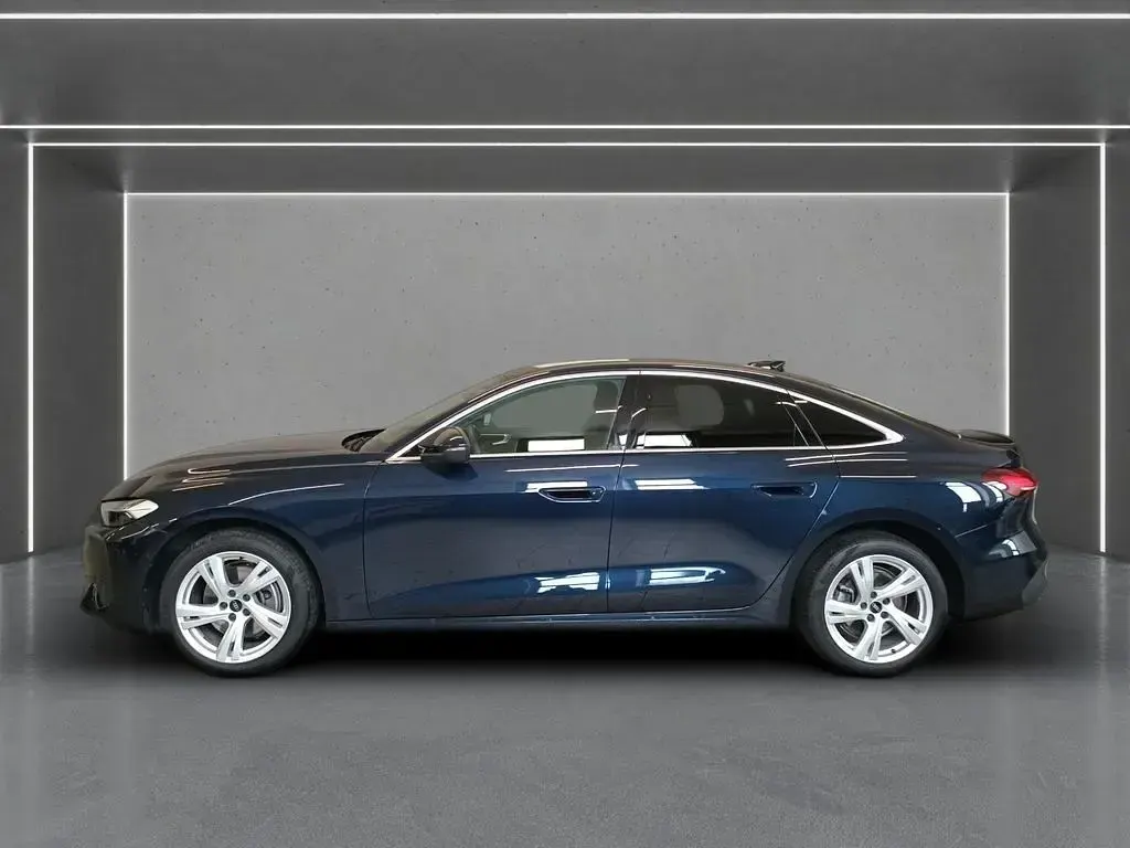Gebraucht Audi A5 204 PS (150 kW) 2025 Firmamentblau metallic Limousine