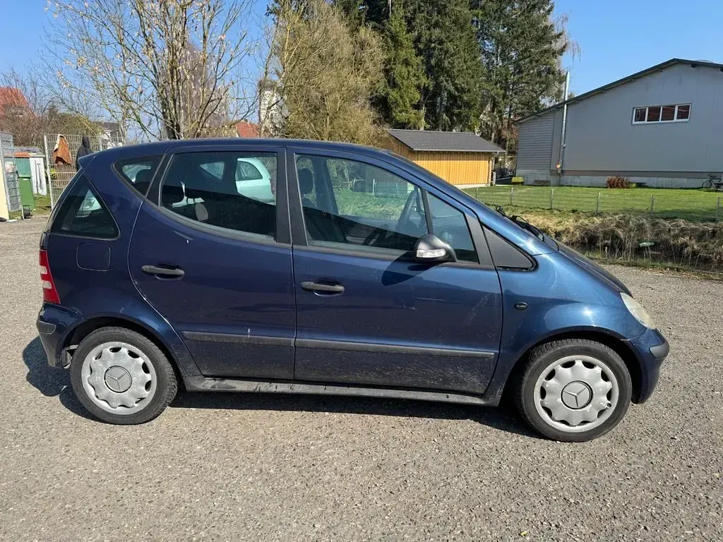 Gebraucht Mercedes A140 Avantgarde 82 PS (60 kW) 2003 Blau Kleinwagen