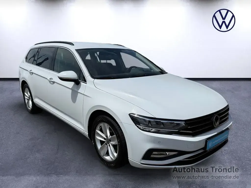 Gebraucht VW Passat Business 200 PS (147 kW) 2023 Weiß Kombi