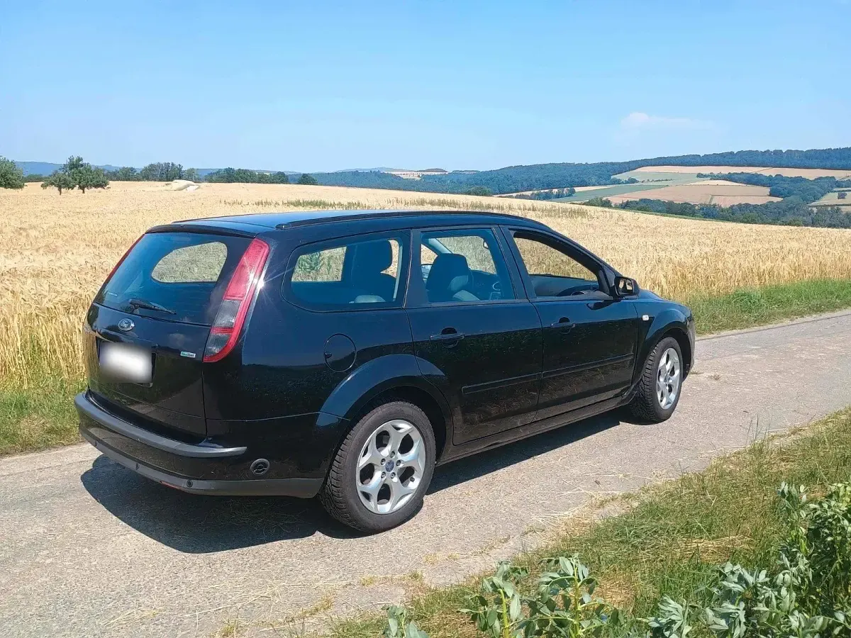 Gebraucht Ford Focus Style 125 PS (91 kW) 2007 Schwarz Kombi