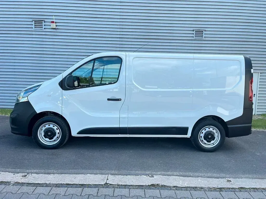Używany Opel Vivaro 120 KM (88 kW) 2019 Biały Minivan