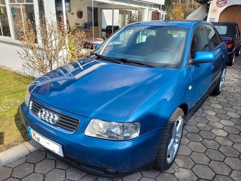 Gebraucht Audi A3 Ambiente 102 PS (75 kW) 2002 Blau Kleinwagen