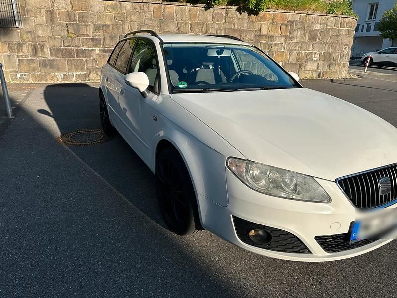 Gebraucht Seat Exeo 120 PS (88 kW) 2012 Weiß Kombi