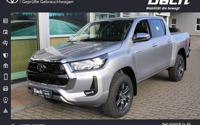 Silber Gebraucht 2025 Toyota HiLux Comfort Abholung | 47.970 € (Guter Preis) - Bild 1/4