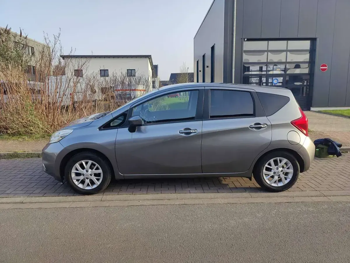 Gebraucht Nissan Note 80 PS (58 kW) 2016 Grau Kleinwagen