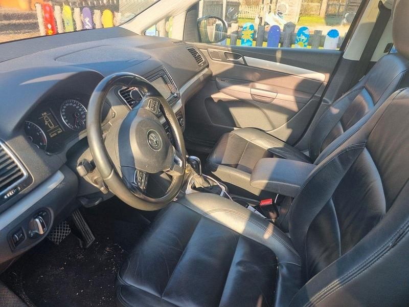 Gebraucht VW Sharan Highline 170 PS (125 kW) 2011 Braun Van / Kleinbus