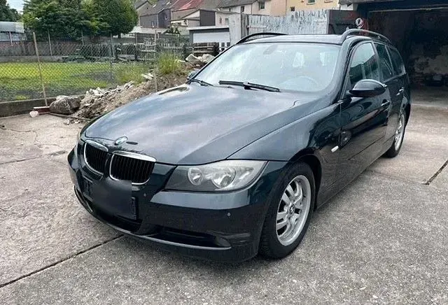 Gebraucht BMW 318 143 PS (105 kW) 2007 Schwarz Kombi