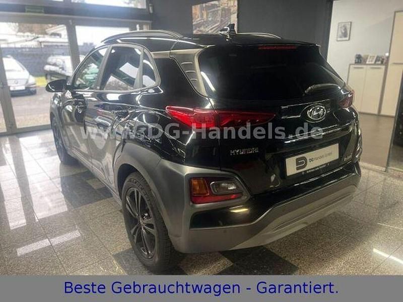 Gebraucht Hyundai Kona Premium 106 PS (77 kW) 2020 Schwarz SUV