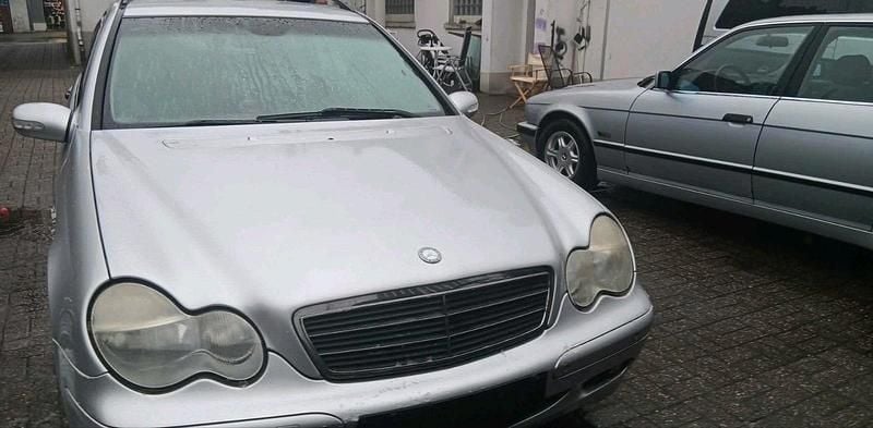 Gebraucht Mercedes C180 2004 Grau Limousine