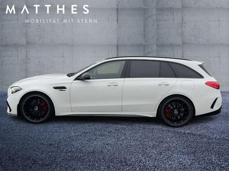 Gebraucht Mercedes C63S AMG 476 PS (350 kW) 2024 Manufaktur opalithweiß bright (metallic) Kombi