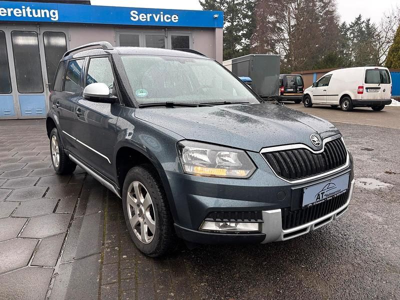 Gebraucht Skoda Yeti 150 PS (110 kW) 2017 Blau SUV