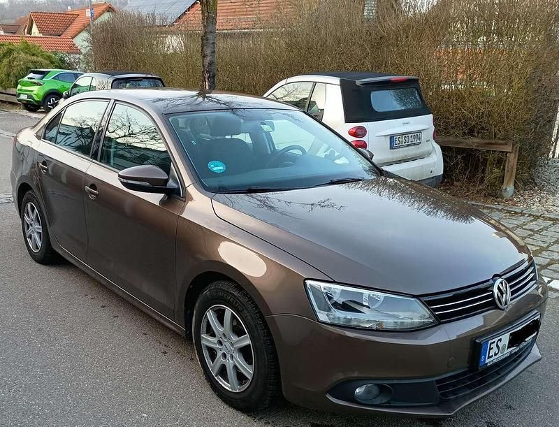 Gebraucht VW Jetta Comfortline 105 PS (77 kW) 2012 Limousine