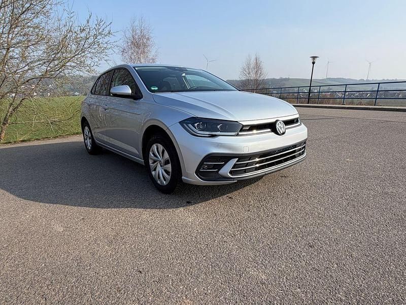 Gebraucht VW Polo Style 95 PS (69 kW) 2025 Silber Kleinwagen