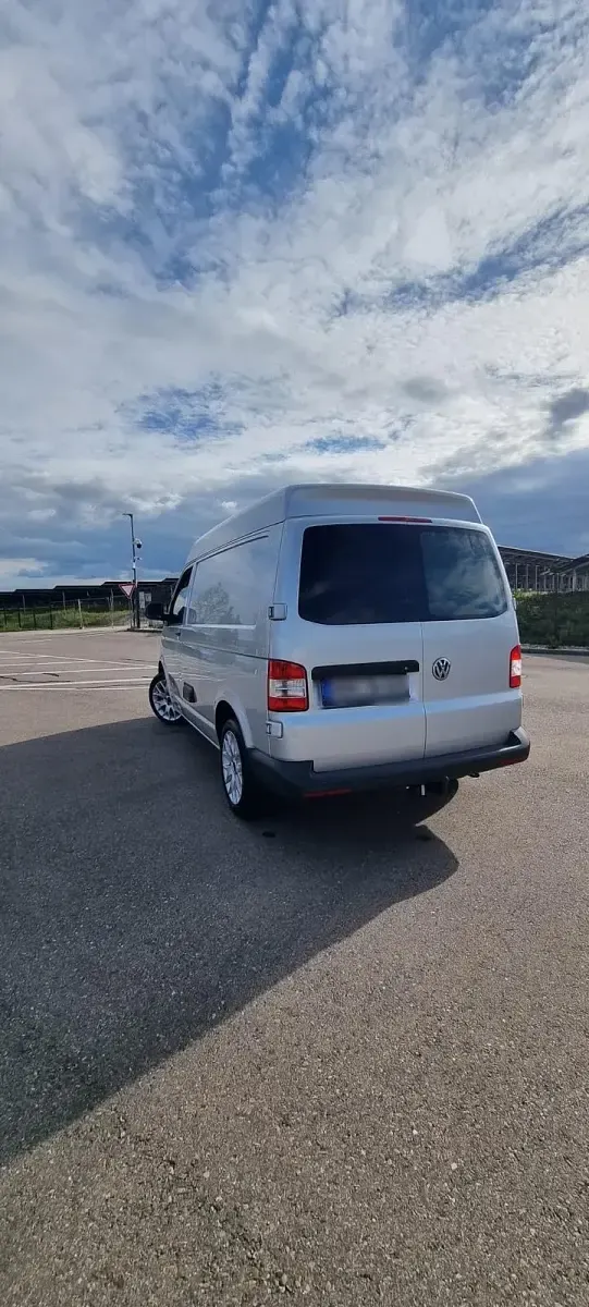 Używany VW Transporter 140 KM (102 kW) 2013 Szary Van