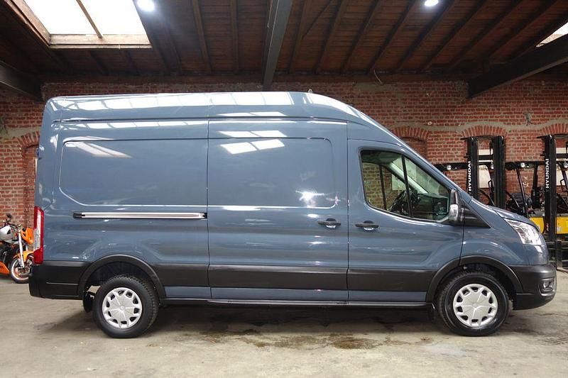 Gebraucht Ford Transit 131 PS (96 kW) 2020 Grau Van / Kleinbus