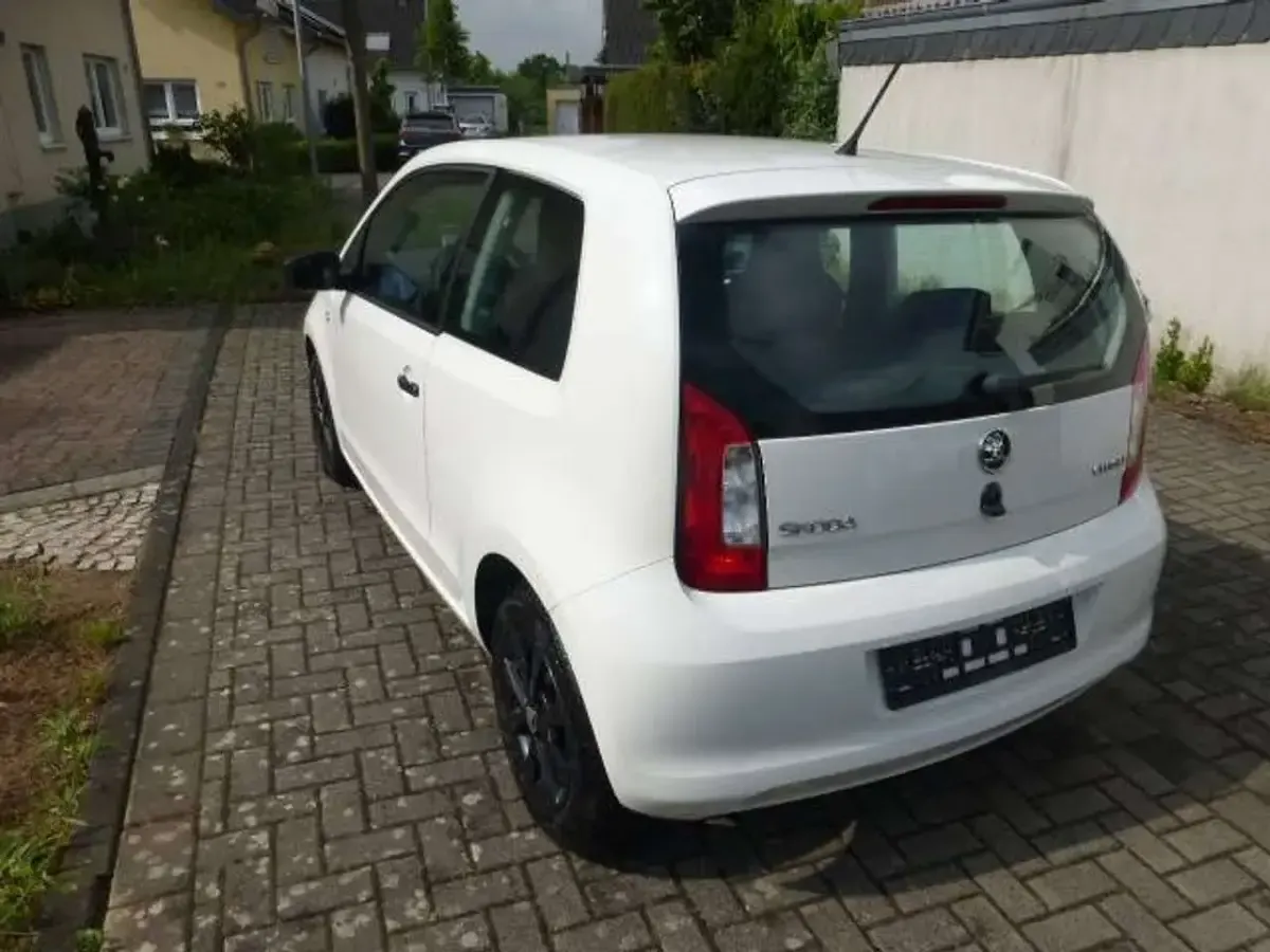 Gebraucht Skoda Citigo Active 75 PS (55 kW) 2017 Kleinwagen