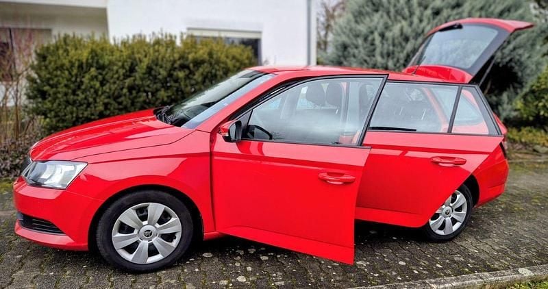 Gebraucht Skoda Fabia Cool Plus 95 PS (69 kW) 2017 Rot Kombi