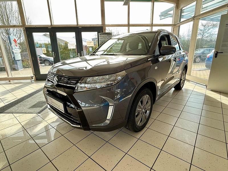 Neu Suzuki Vitara 110 PS (80 kW) 2026 Grau SUV