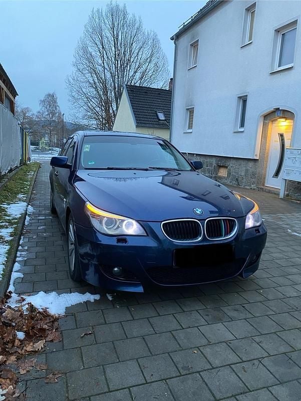 Blau Gebraucht 2007 BMW 523 M Sport Limousine | 5.800 € (Guter Preis) - Bild 1/4