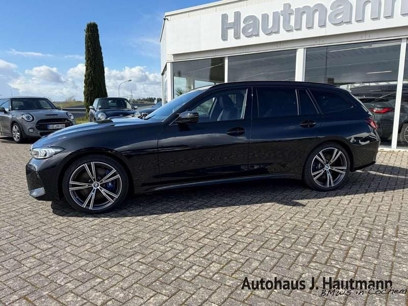 Gebraucht BMW 340 340 PS (250 kW) 2023 Saphirschwarz Kombi