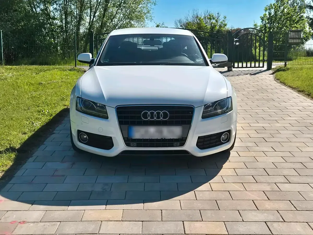 Gebraucht Audi A5 Sportback S-Line 160 PS (117 kW) 2011 Weiß Kleinwagen