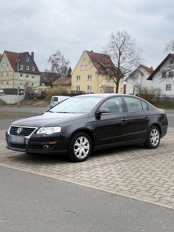 Gebraucht VW Passat 140 PS (102 kW) 2007 Schwarz Limousine