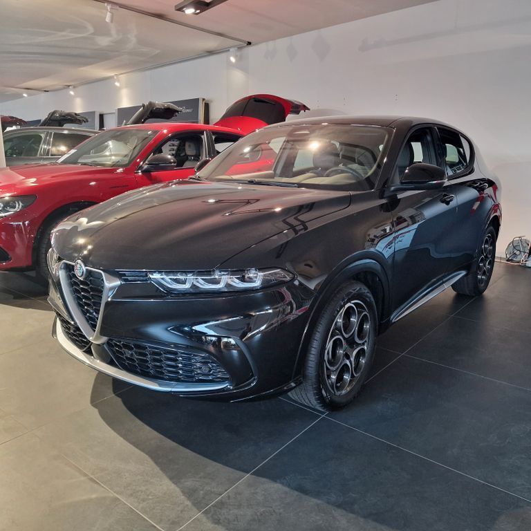 Nero alfa, uni Neu 2024 Alfa Romeo Tonale Ti SUV | 36.990 € - Bild 1/4