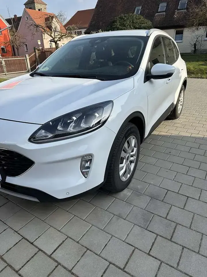 Gebraucht Ford Kuga Cool & Connect 150 PS (110 kW) 2021 Weiß SUV