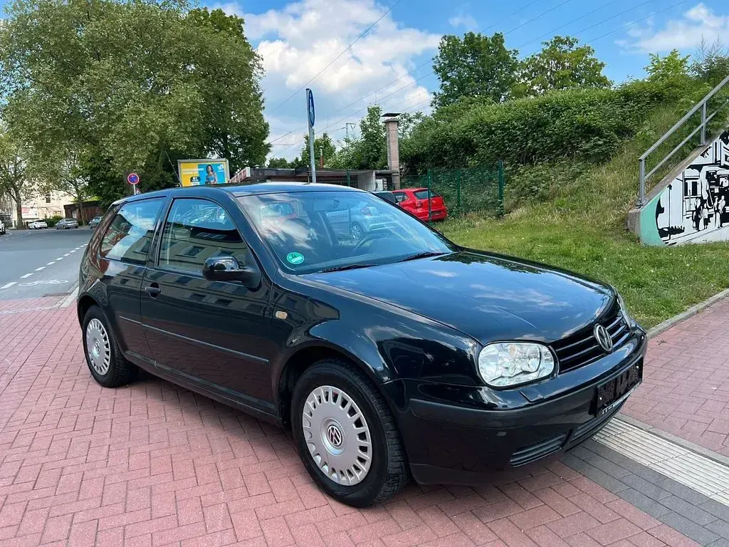 Brugt VW Golf III Basis 75 HK (55 kW) 1999 Sort Sedan