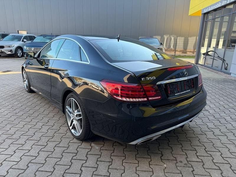 Gebraucht Mercedes E350 AMG line 258 PS (189 kW) 2015 Schwarz Coupé