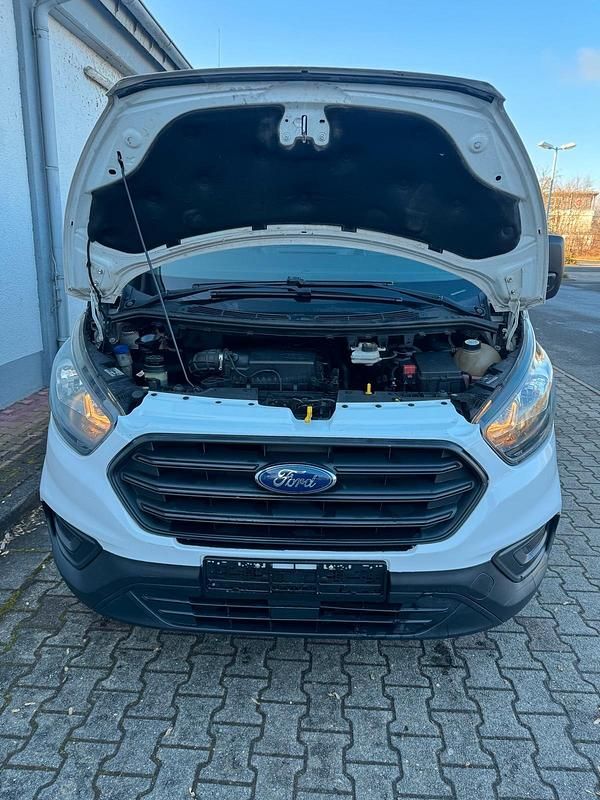 Gebraucht Ford Transit Custom 105 PS (77 kW) 2019 Weiß Van / Kleinbus