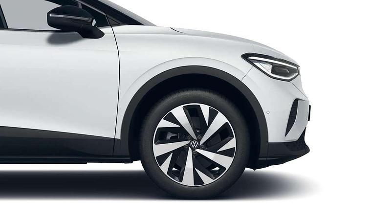 Gebraucht VW ID.4 Pro 210 kW (286 PS) 2025 Gletscherweiß metallic schwarz (metallic) SUV