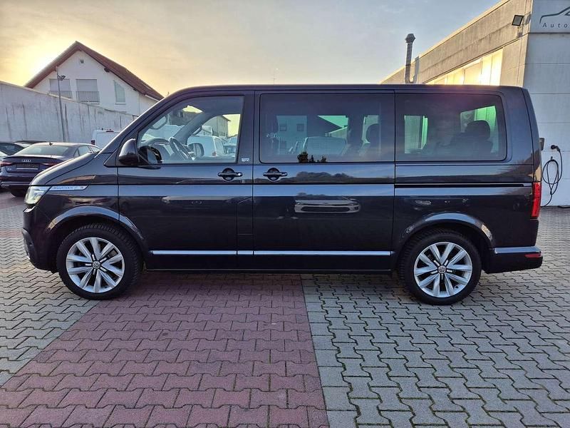 Gebraucht VW Multivan Generation Six 204 PS (150 kW) 2021 Starlight blue Van