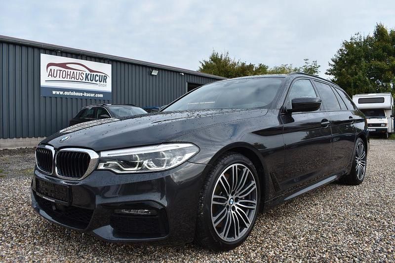 Sophistograu Gebraucht 2019 BMW 540 M Sport Kombi | 33.890 € (Fairer Preis) - Bild 1/4