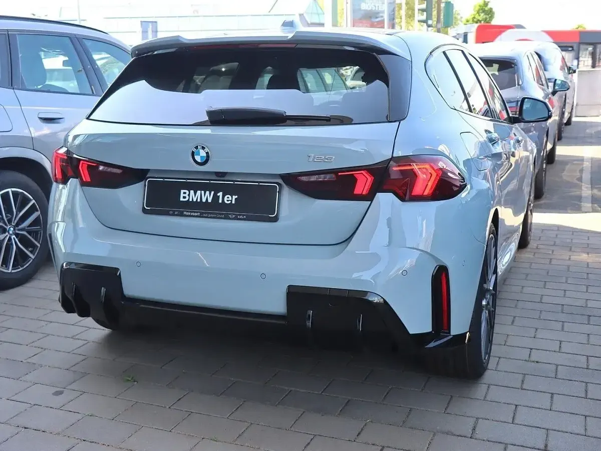 Neu BMW 123 Efficient Dynamics 218 PS (160 kW) 2026 Brooklyn grau Kleinwagen