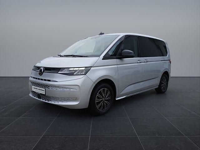 Gebraucht VW Multivan 150 PS (110 kW) 2024 Reflexsilbermet. Van