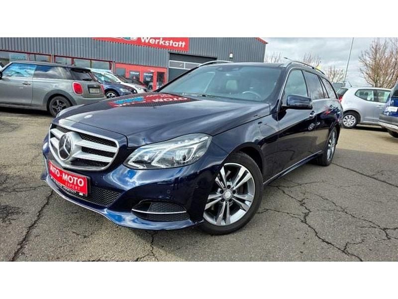 Gebraucht Mercedes E350 AMG 258 PS (189 kW) 2016 Cavansitblau (metallic) Kombi